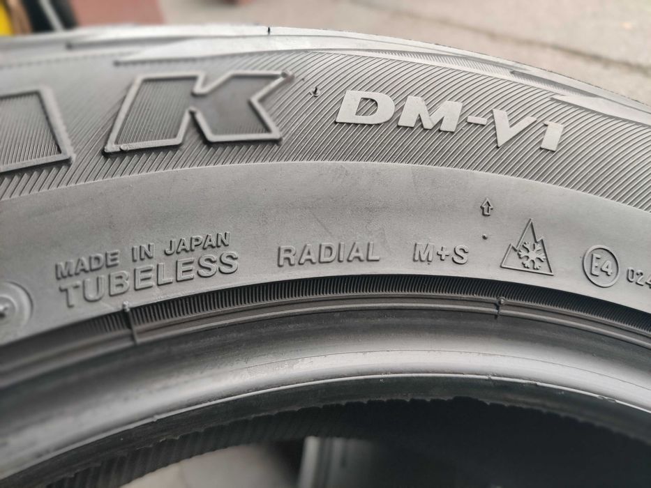 Пара R18 245 60 Bridgestone Blizzak зимові шини у відмінному стані