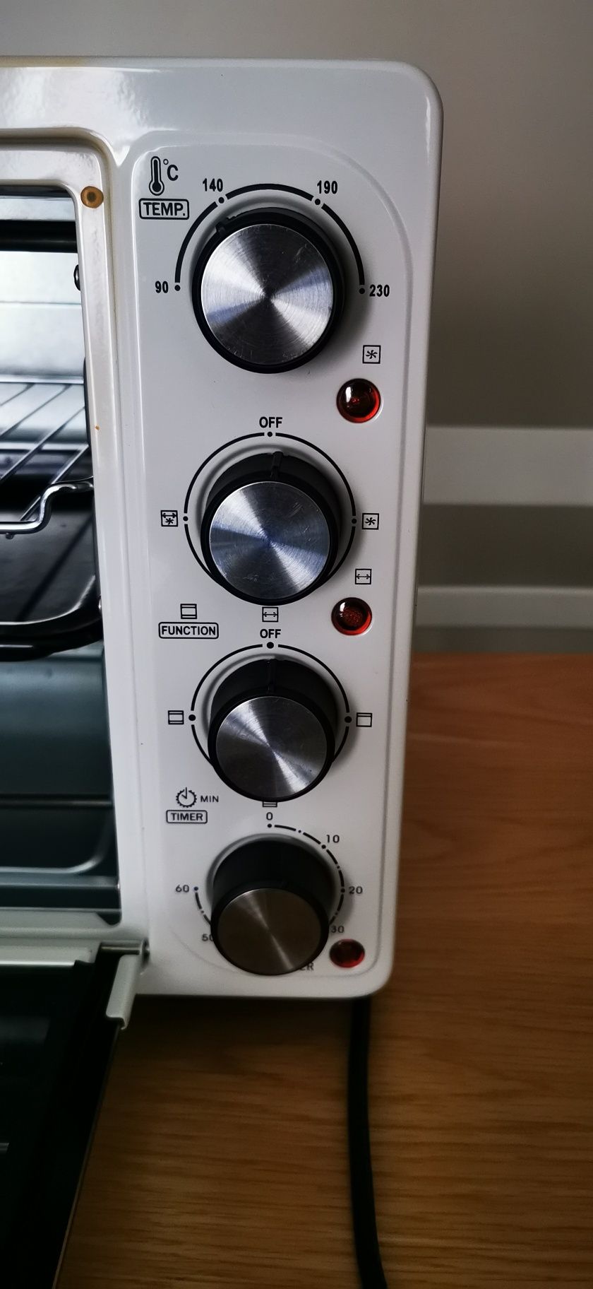 Piekarnik mini ADLER Ad 6001