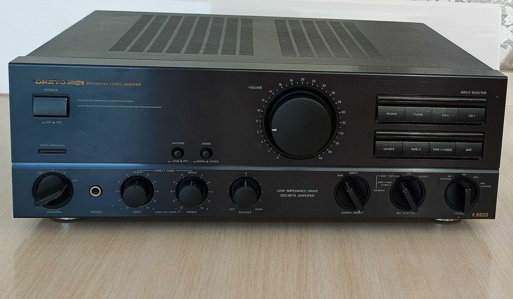 Onkyo Integra A8650