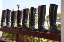 Botas de montar de cabedal, modelo militar.