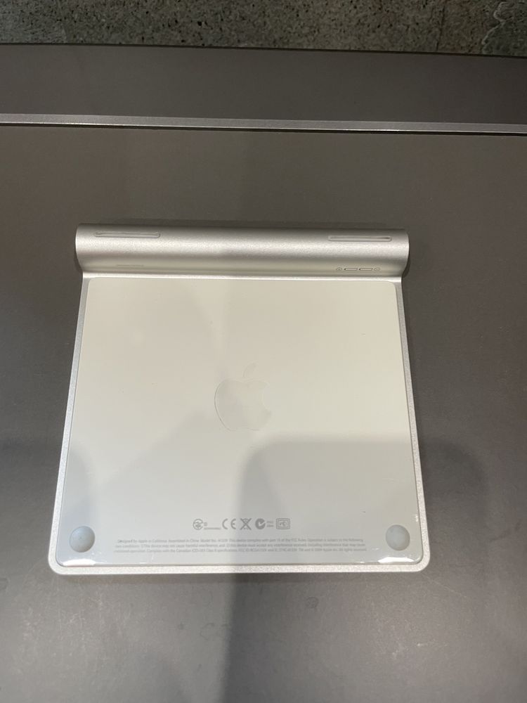 Apple Magic Trackpad 1 White A1339