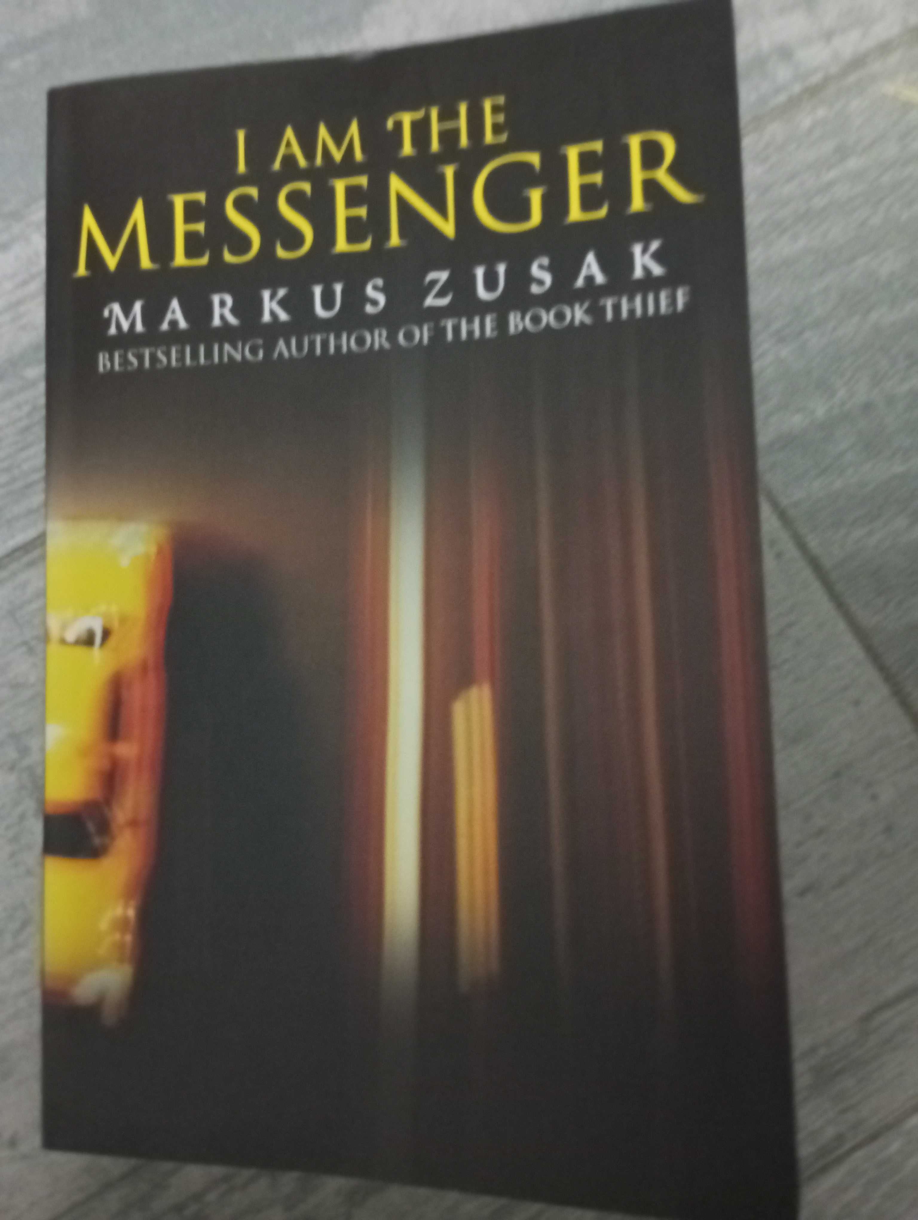 Livro I am the messenger, de Markus Zusak