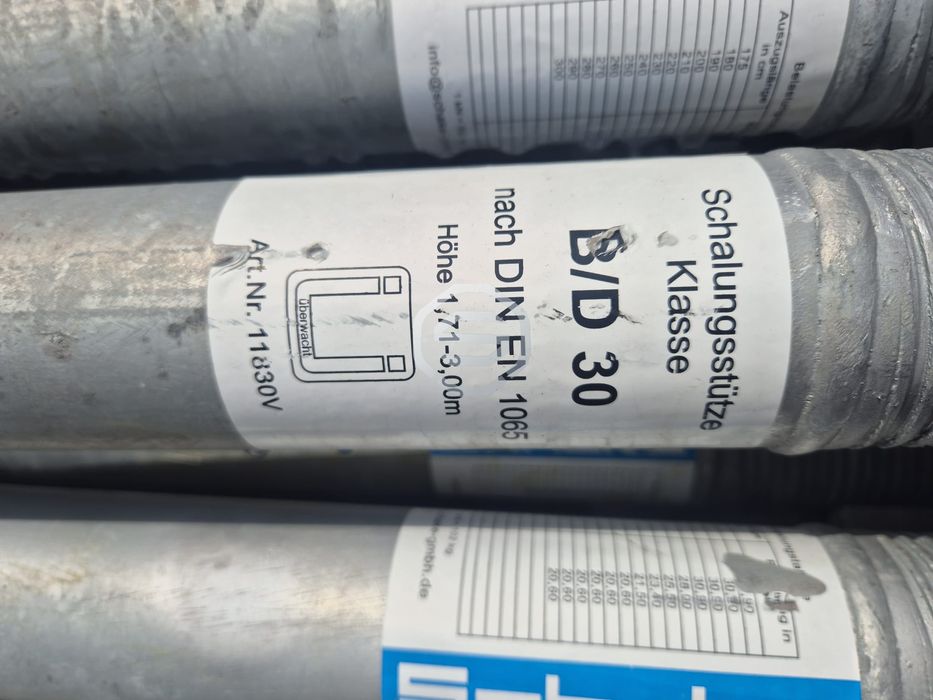 Stemple Podpory Sztyce Sklejka Dźwigary DOKI Głowice Trójnogi Żabki