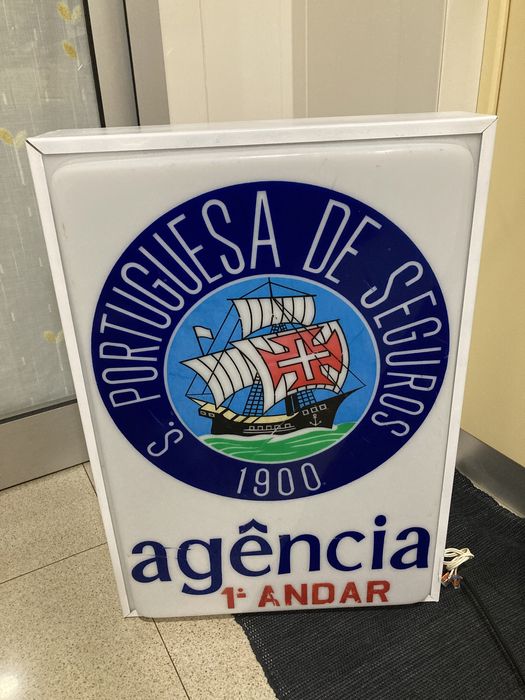 Reclame luminoso S. Portuguesa de Seguros