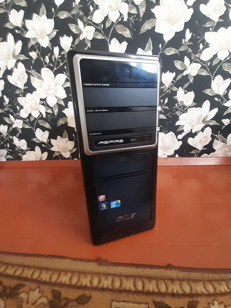 Комп'ютер Acer Відюха R9 280/озу 8gb/i7 920