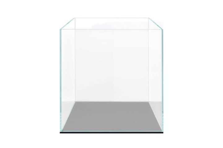 Продам аквариум на 10 л