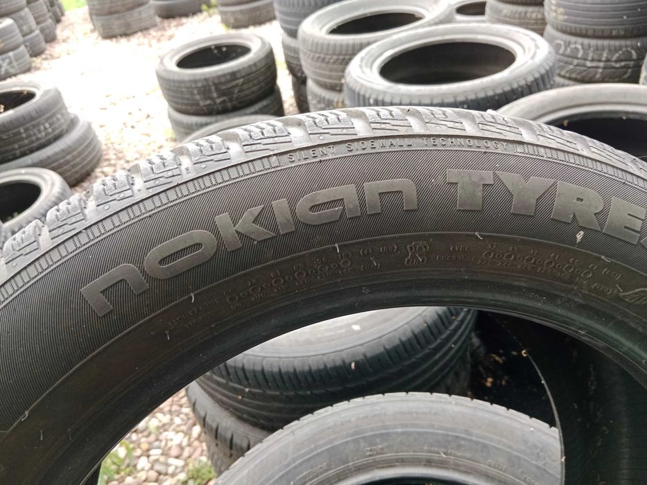 Opona używana 235/50R17 Nokian WR Snowproof 1szt.