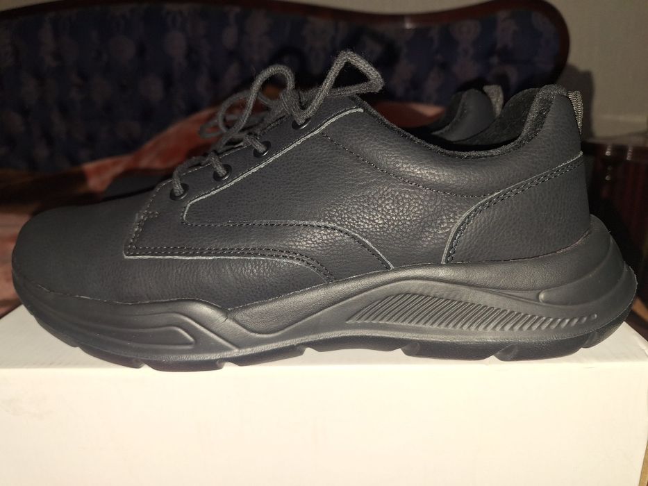 Продам полуботинки осень-зима экокожа 45 размер