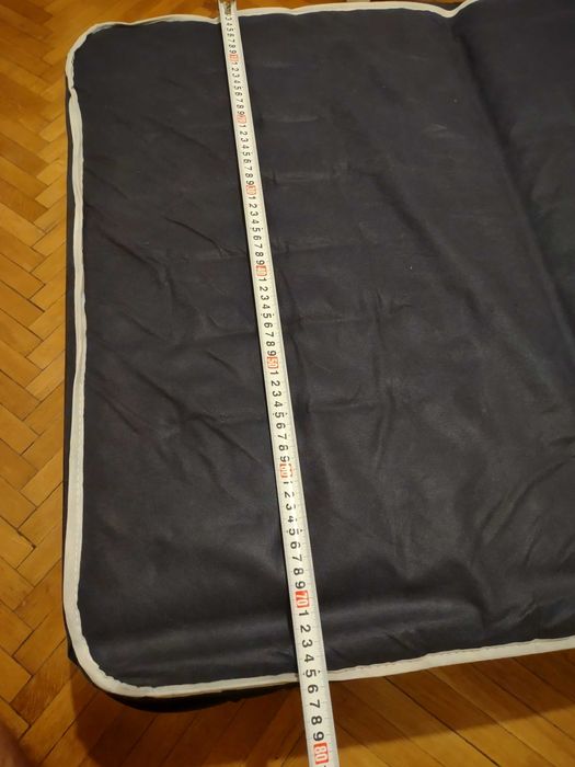 Łóżko polowe , solidne metalowe w idealnym stanie