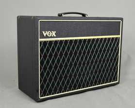 Vox Cambridge 30 Model V9310 30-Watt 1x10 Reverb Combo Gitar…