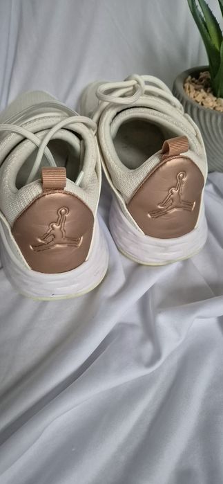 Nike Jordan damskie 38,5