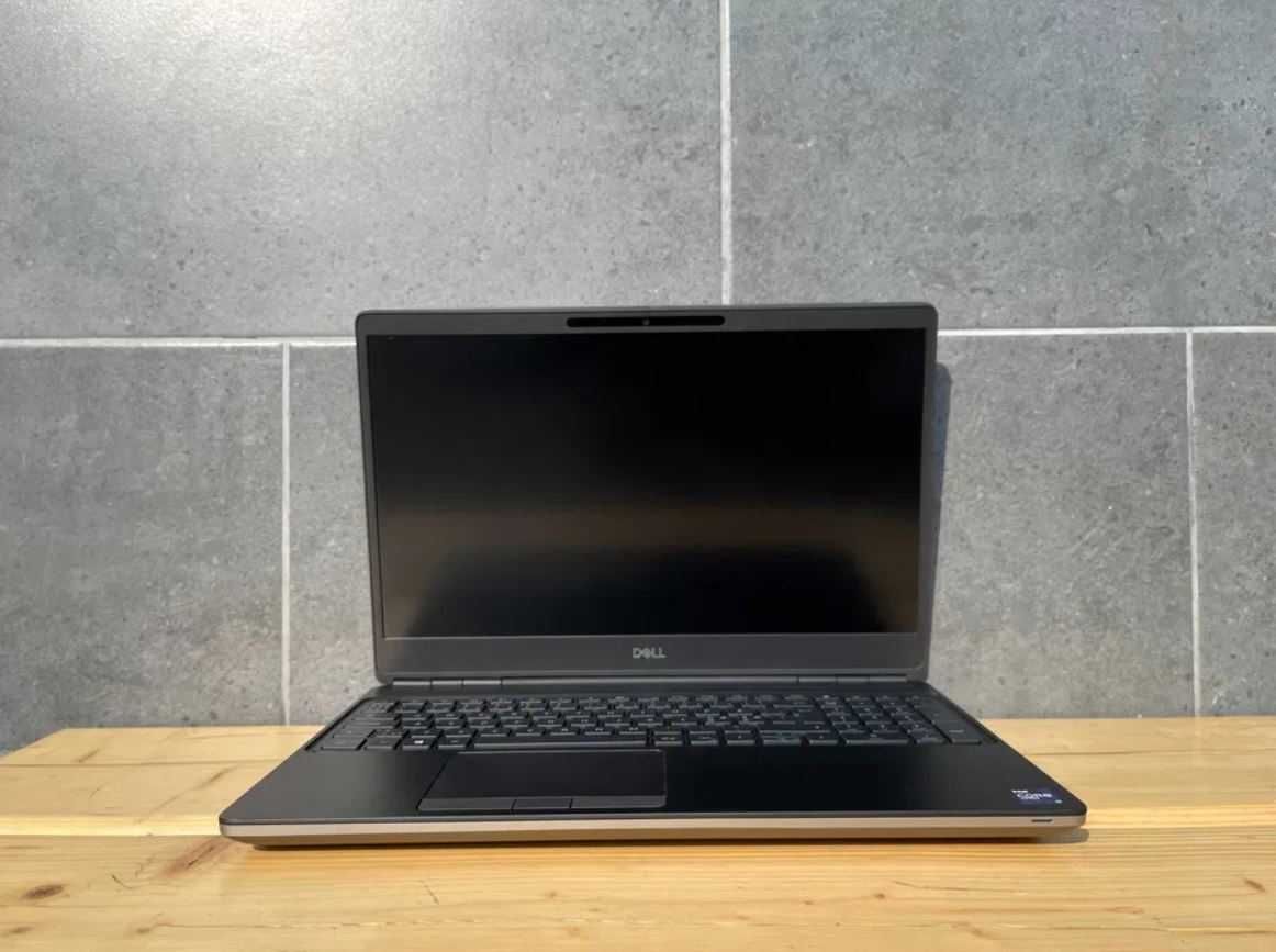 Dell Precision 7560/i9-11950H/32Gb/1TbM2/15.6" IPS/A4000(8Gb)/Гарантія