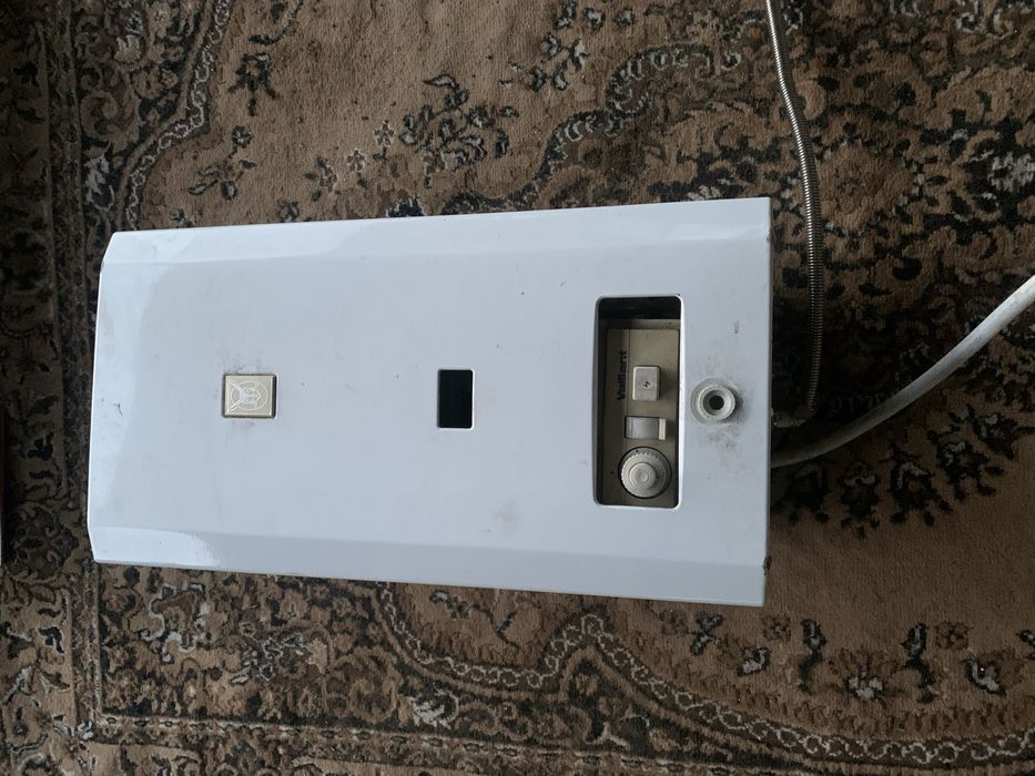 Продам газову колонку Вайлант.