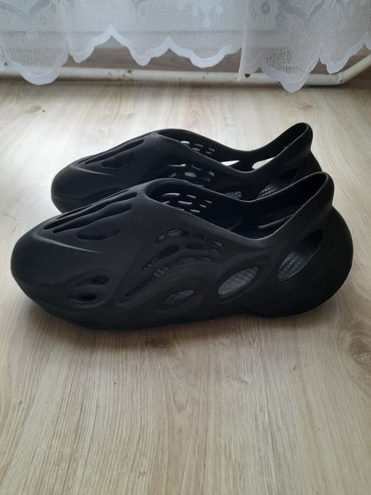 Buty Adidas yezzy foam runner rozmiar 48