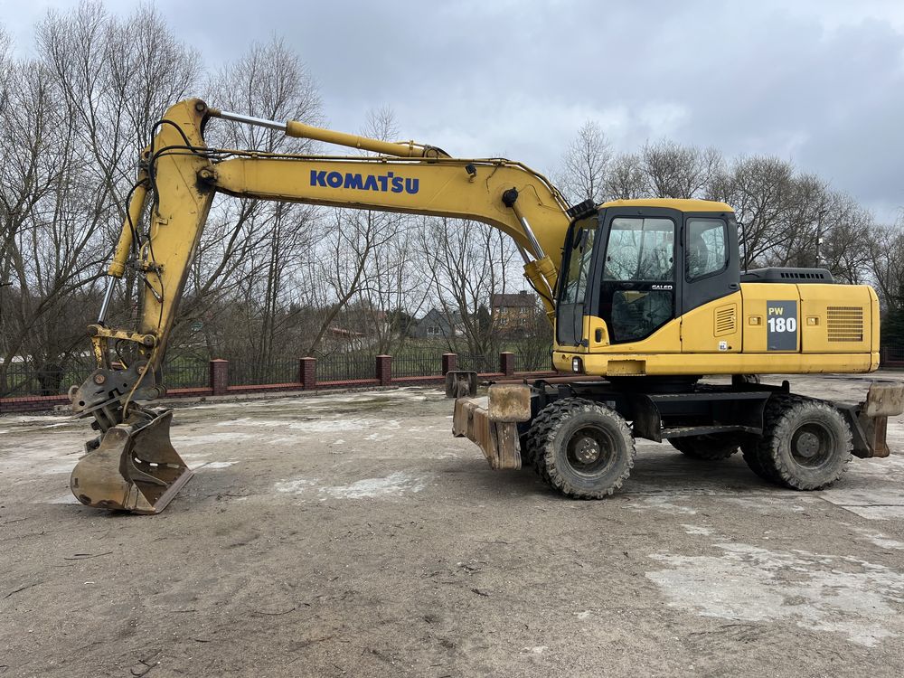 Koparka Komatsu PW180/zamiana