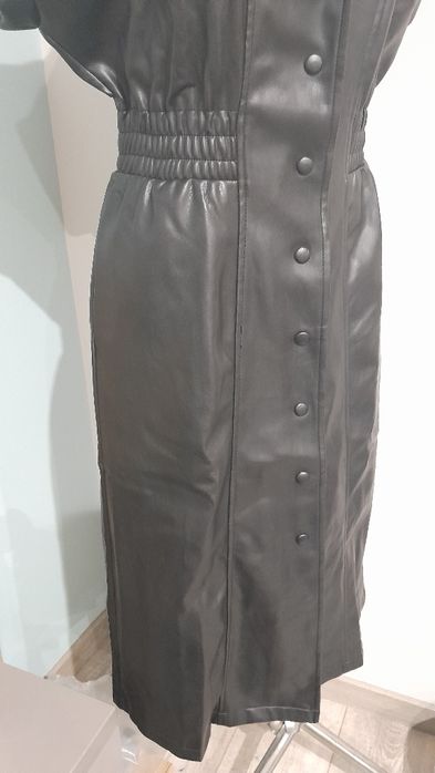 Sukienka z ekoskóry, Reserved, rozmiar S