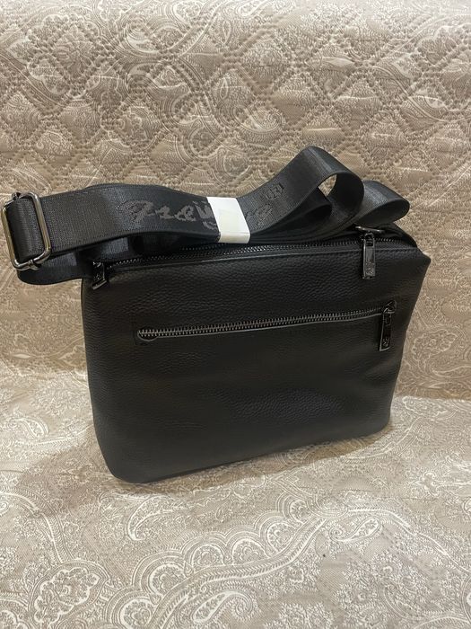 Шкіряна сумка через плече, нова