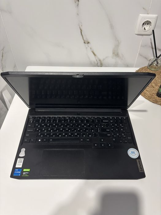 Ігровий ноутбук Lenovo IdeaPad Gaming 3 15ACH6 (82K201B9RA)