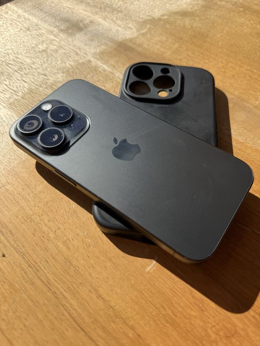 iPhone 15 Pro 128GB — excelente estado + caixa original + fatura