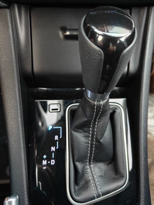 Toyota Auris 2017 benzyna.automat.wersja premium plus