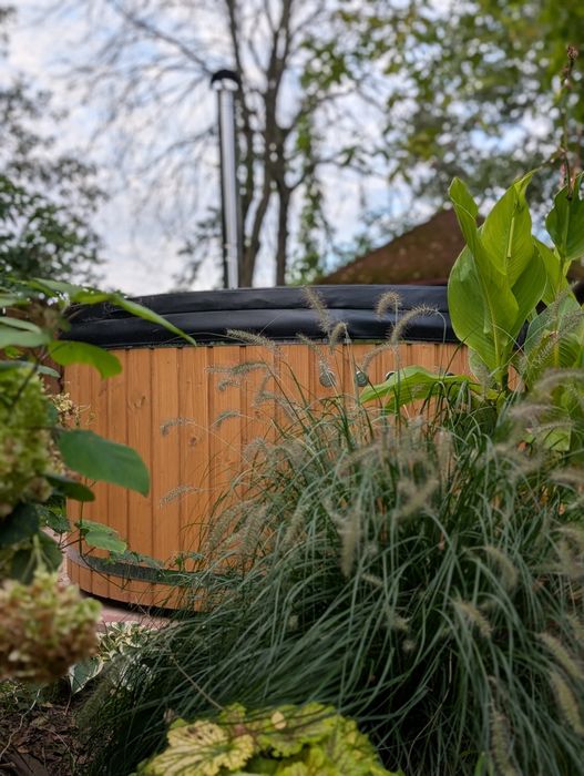 Balia/jacuzzi Piękne miejsce, piekny domek k.Gizycka Balia/jacuzzi w