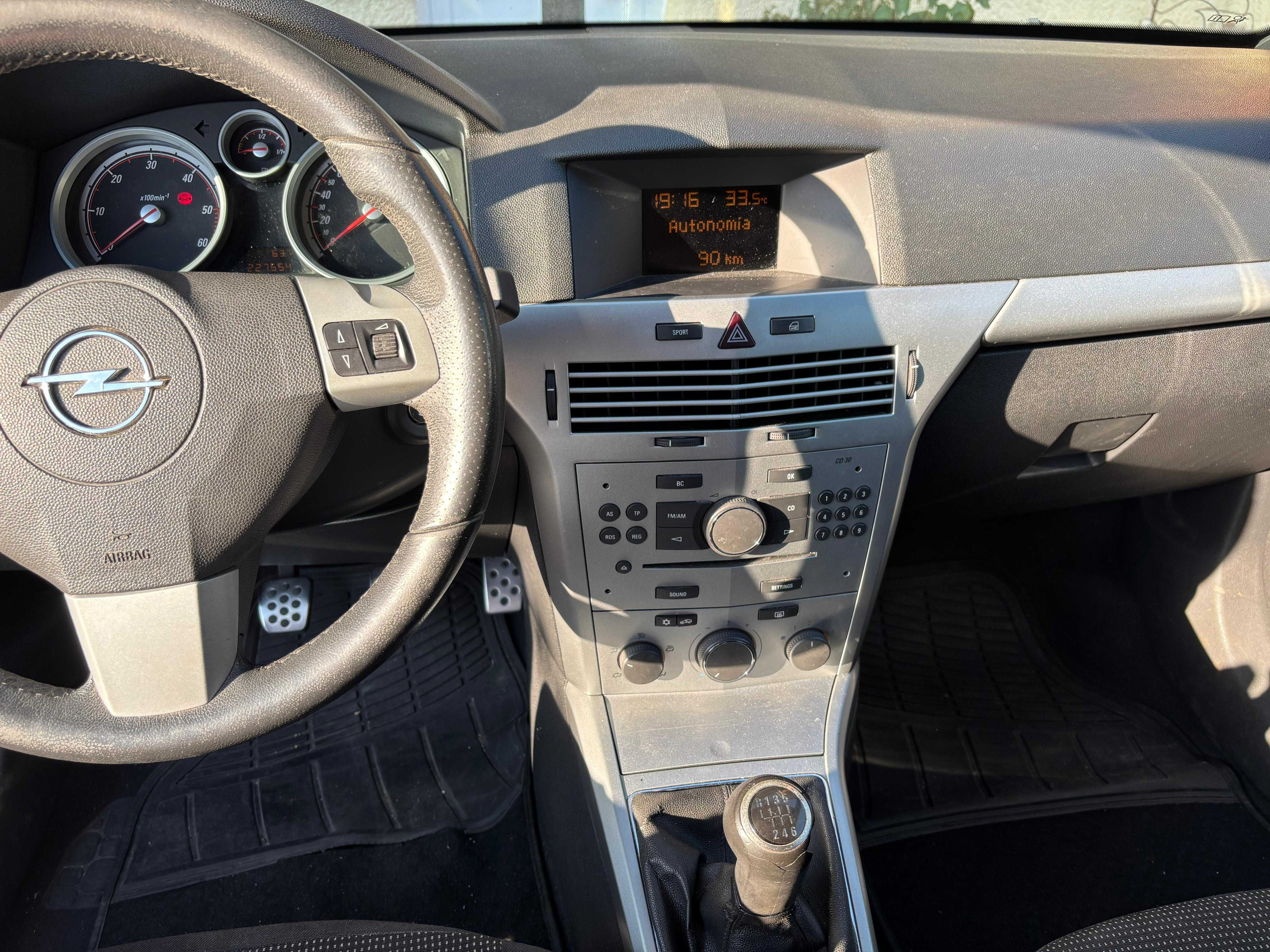 Opel Astra GTC 1.9CDTi 150cv