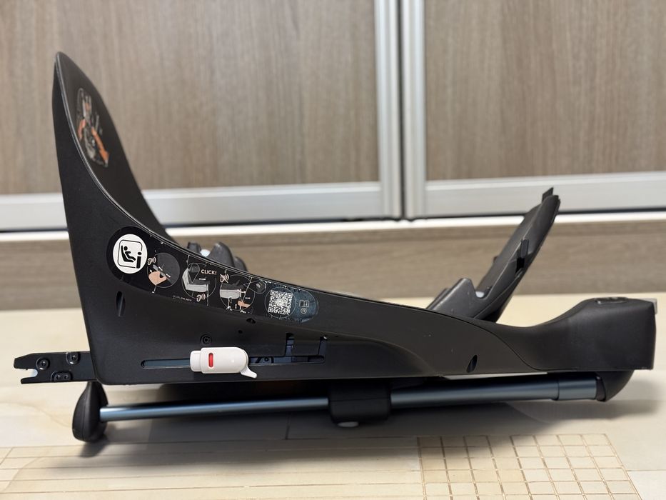 Автолюлька Cybex Cloud Z I-Size + база Isofix