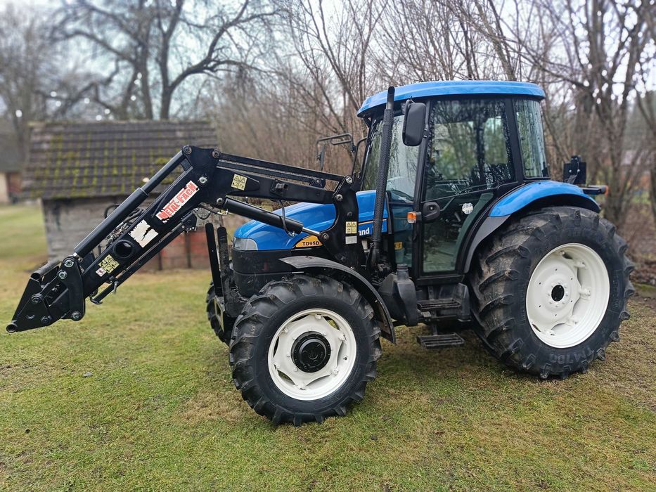 Ciągnik rolniczy New Holland