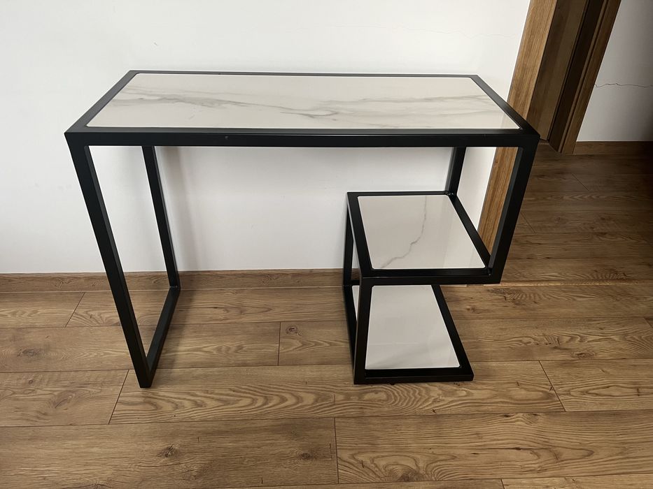 Stolik, toaletka, biurko