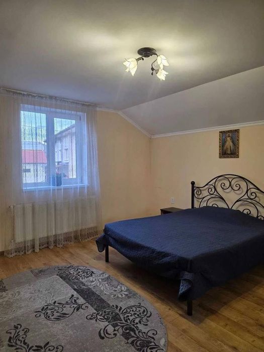 Оренда 2 поверхового будинку з власним подвір'ям с Сокільники