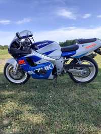 Suzuki GSXR600 SRAD