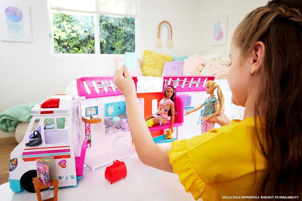 Ігровий набір Barbie Рятувальний центр HKT79 Игровой набор Барби авто