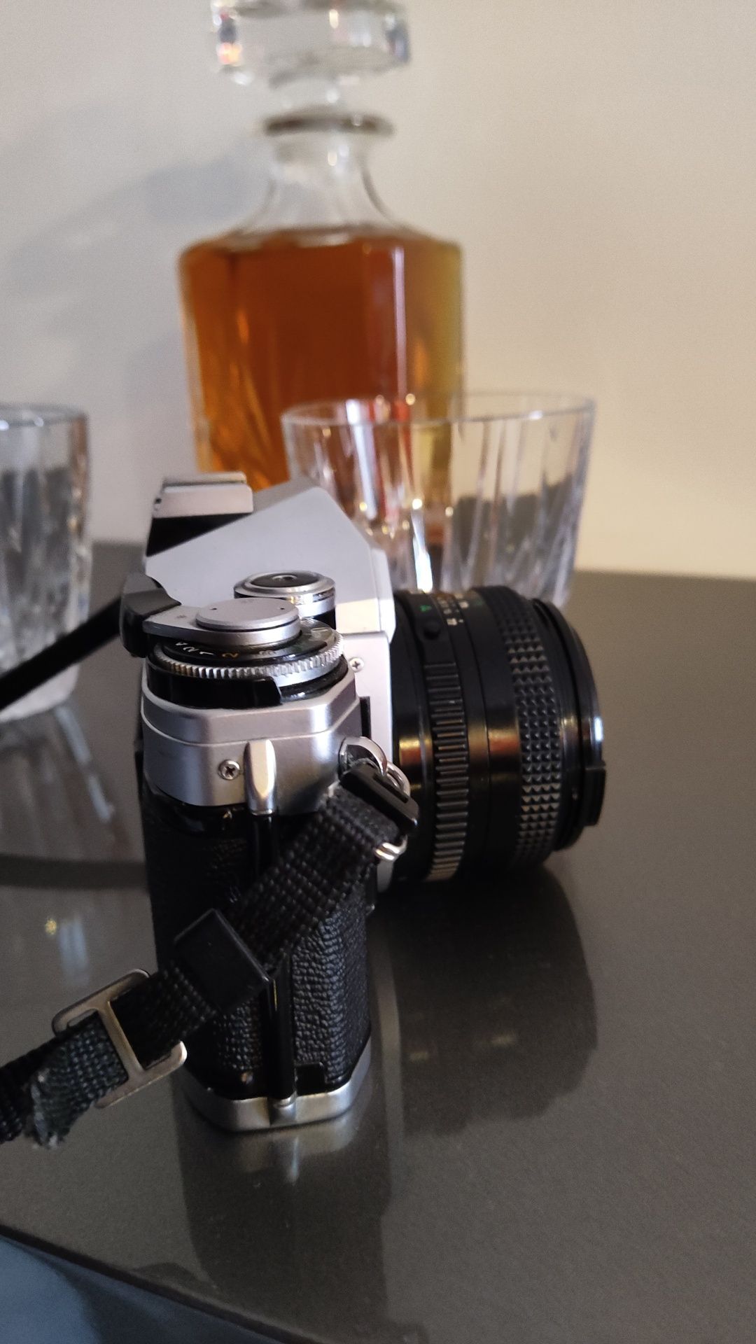 Câmera Canon AE-1 com Objetiva 50mm 1:1.8