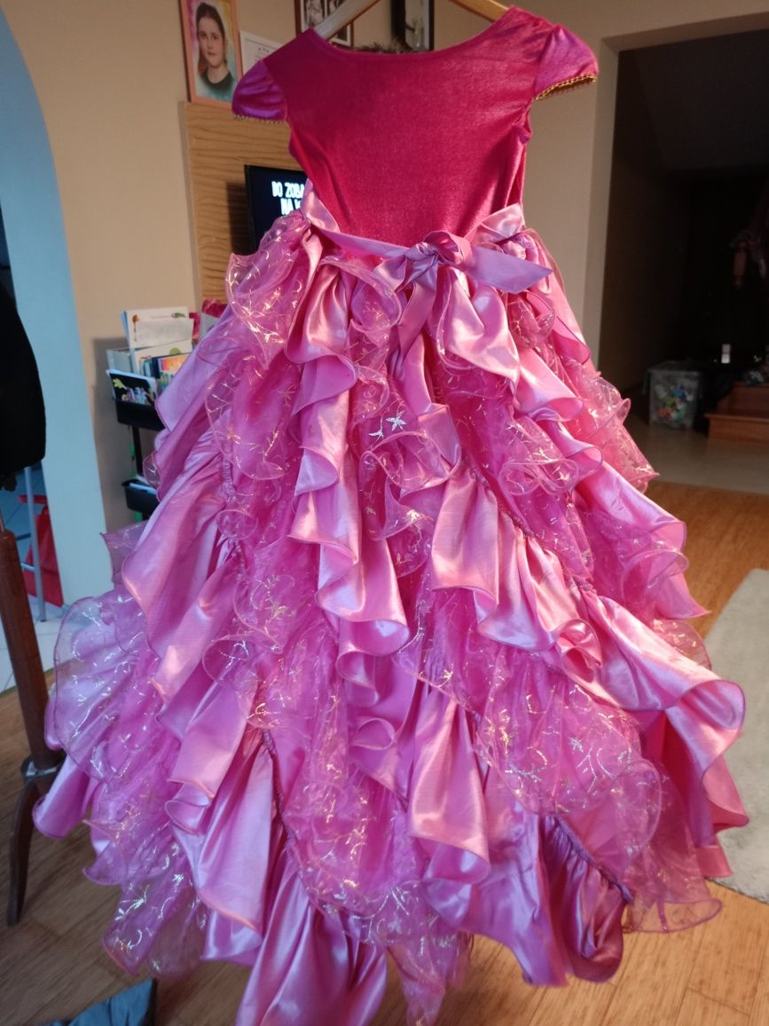 Sukienka różowa dla dziewczynki typ księżniczki