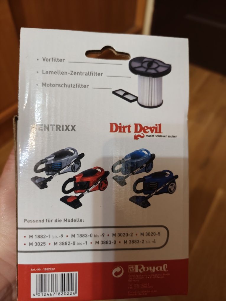 Zestaw wymiennych filtrów do odkurzaczy robotycznych Dirt Devil.