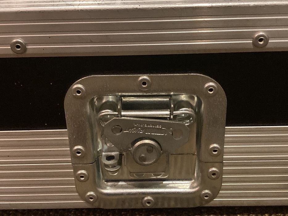 Flightcase/pedalboard - Swan Flight