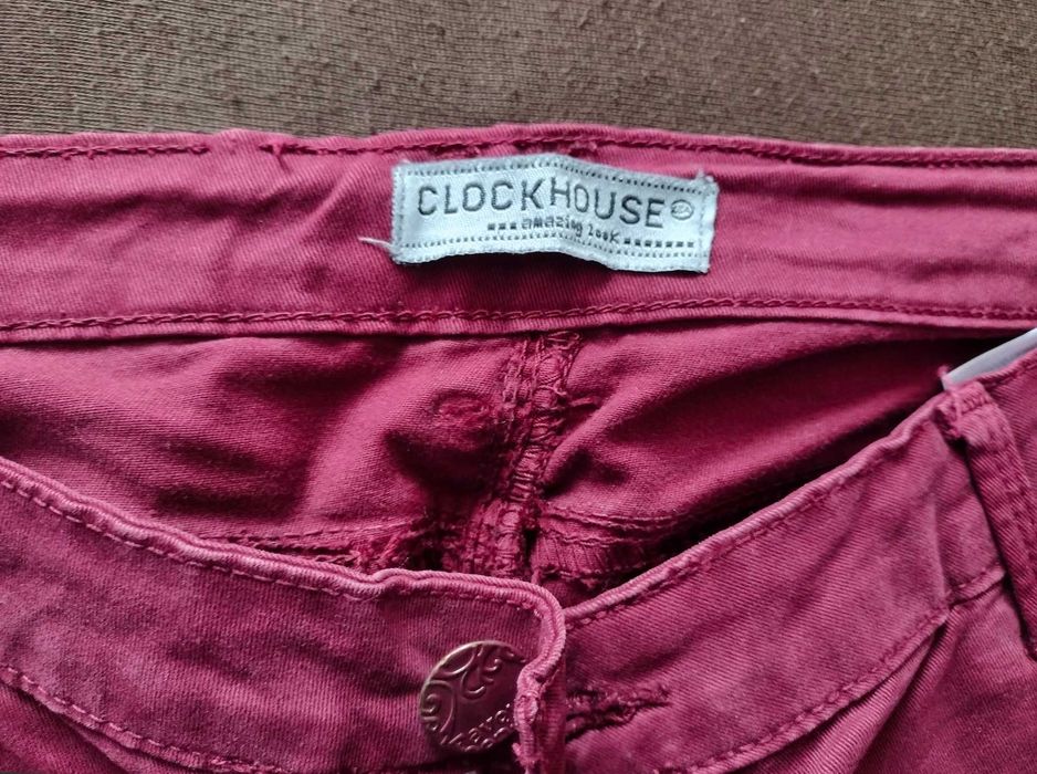Spodnie bordowe C&A damskie r. 40 - stan bardzo dobry