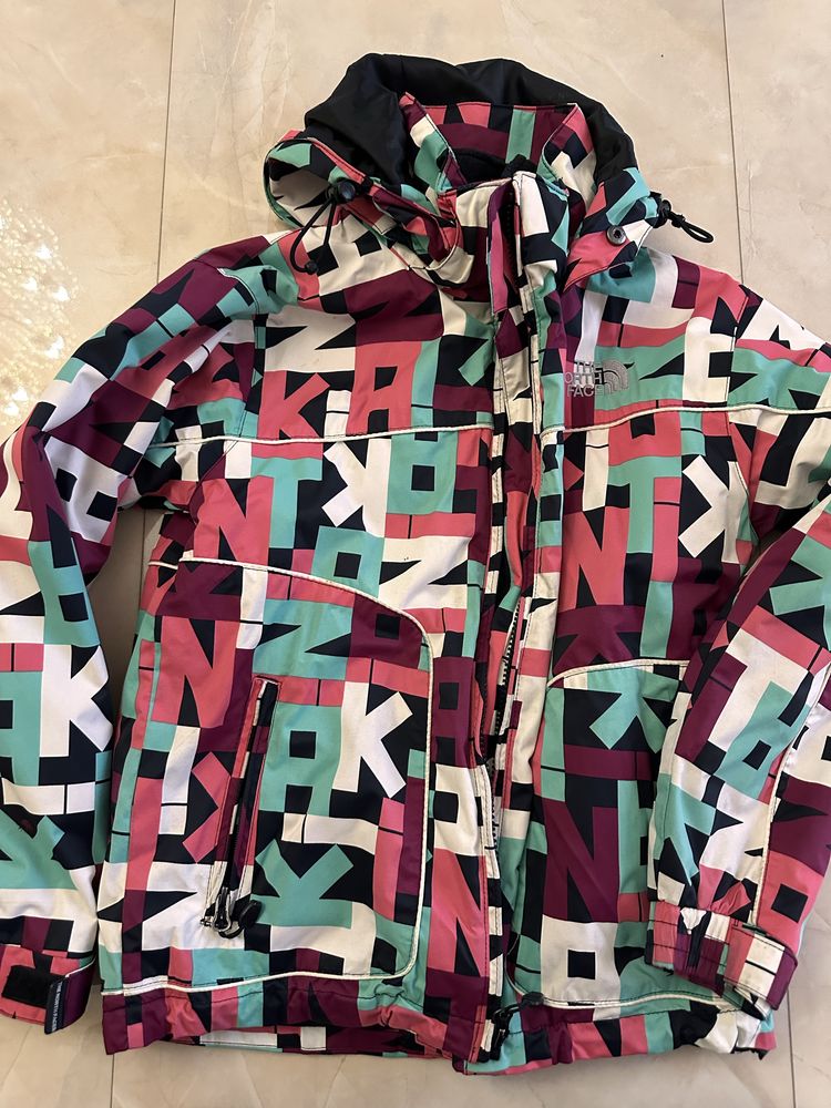 Продам куртку the north face