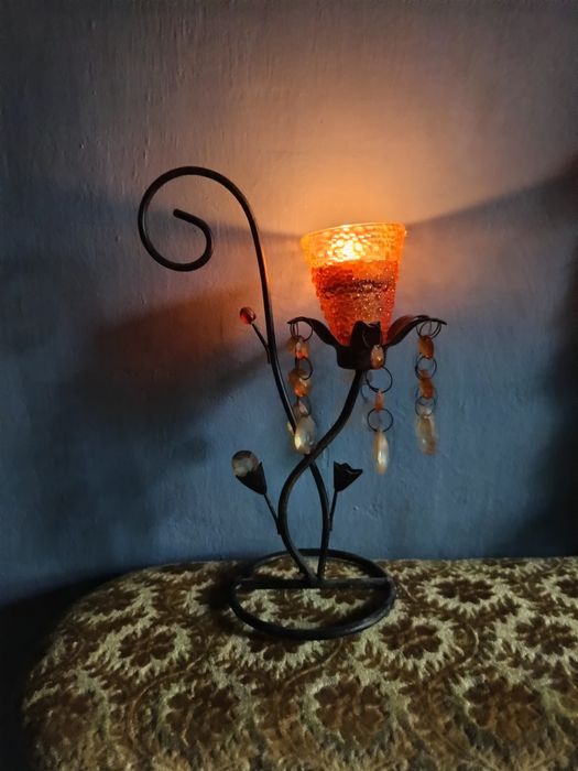 Świecznik ozdoby w kolorze bursztynowym