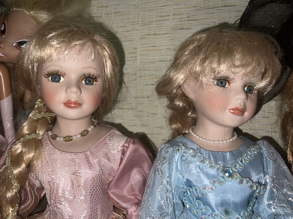 Ляльки фарфорові,колекційна