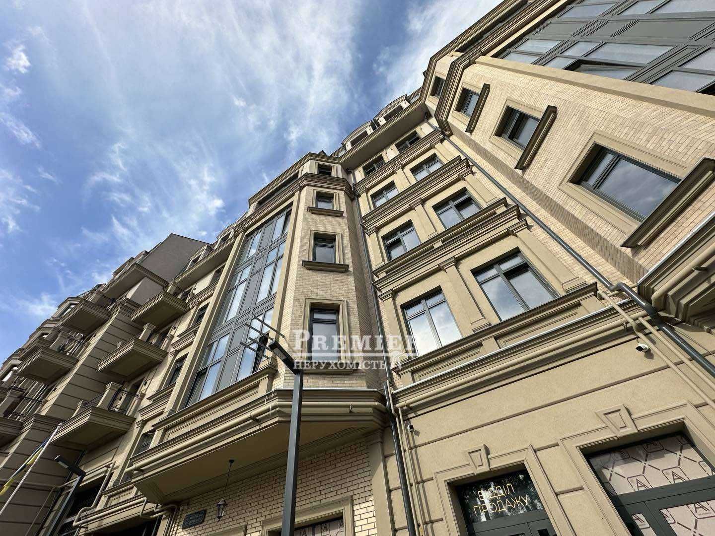 1 комнатная квартира 45 м2 у моря Газ 10 Фонтана  ЖК Консул