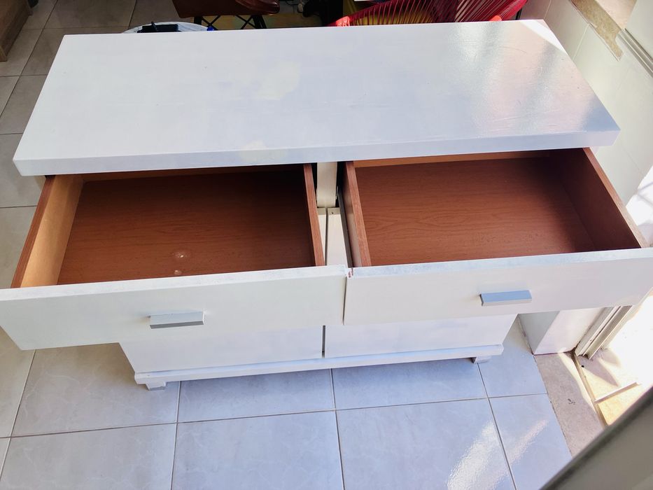 Aparador / movel  madeira cerejeira branco com 2 gavetas