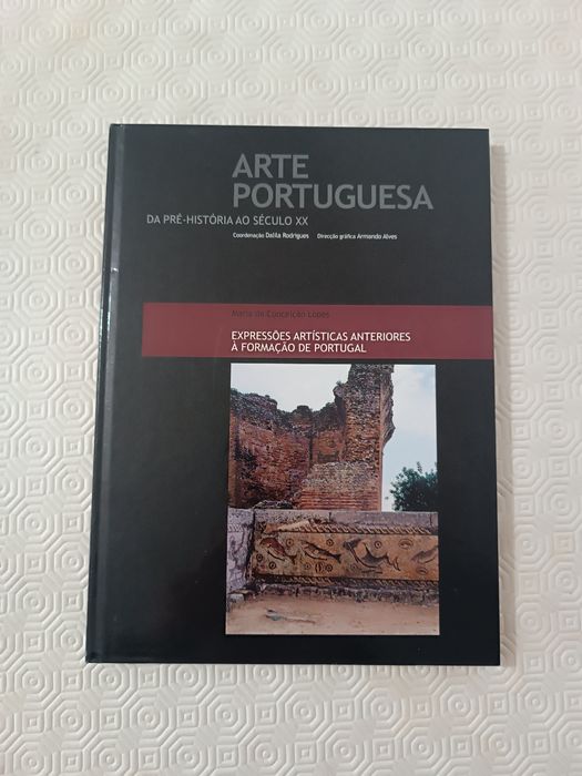 Livro *Arte Portuguesa* Da pré História ao Século xx