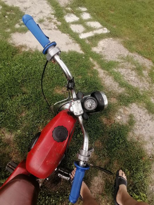 Продаються карпаты з мотором ш57 і верховина і запчастини на мотор v50