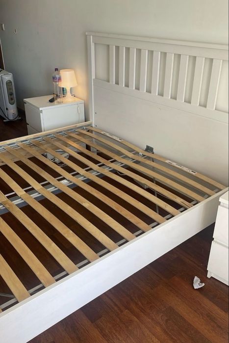 Cama casal IKEA HEMNES + estrado IKEA