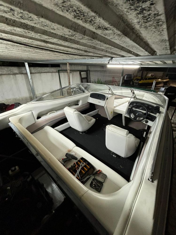 Barco Caravelle 190