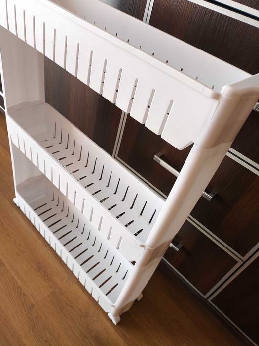 Łazienkowe Półki Plastikowe na Kolkach Stabilna Biała Polska Jakość