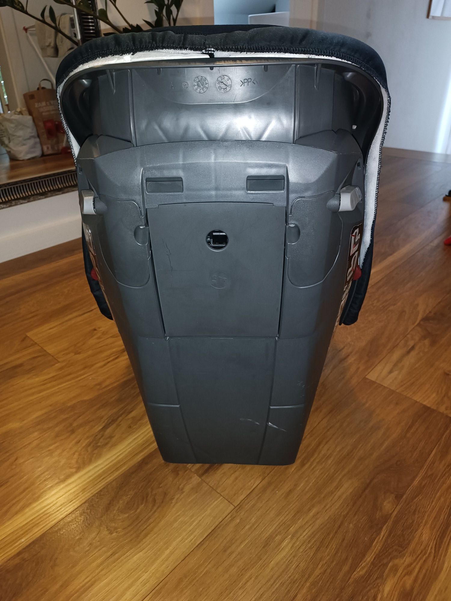 Fotelik 9-18 britax Romer zebra czarno biały