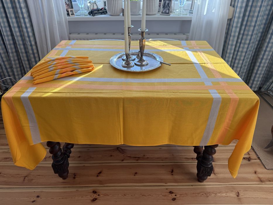 Obrus pomaranczowy szary  serwetki matetiałowe