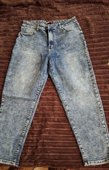 Джинси мом синього кольору